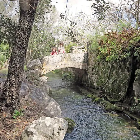 Font March Casa de Férias *